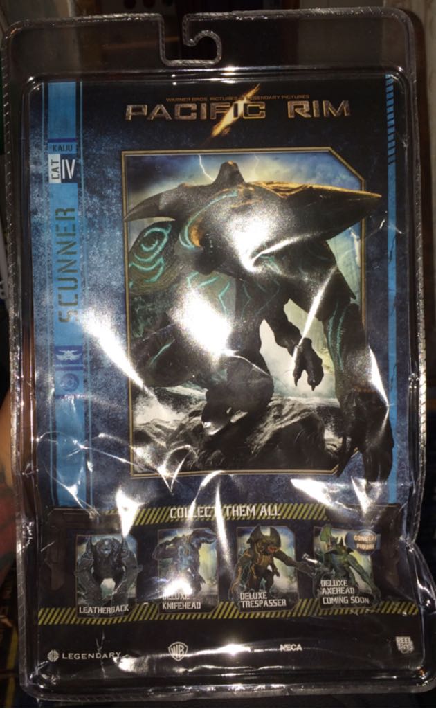 Pacific Rim: Scunner - Neca (Pacific Rim) action figure collectible [Barcode 634482319598] - Main Image 2