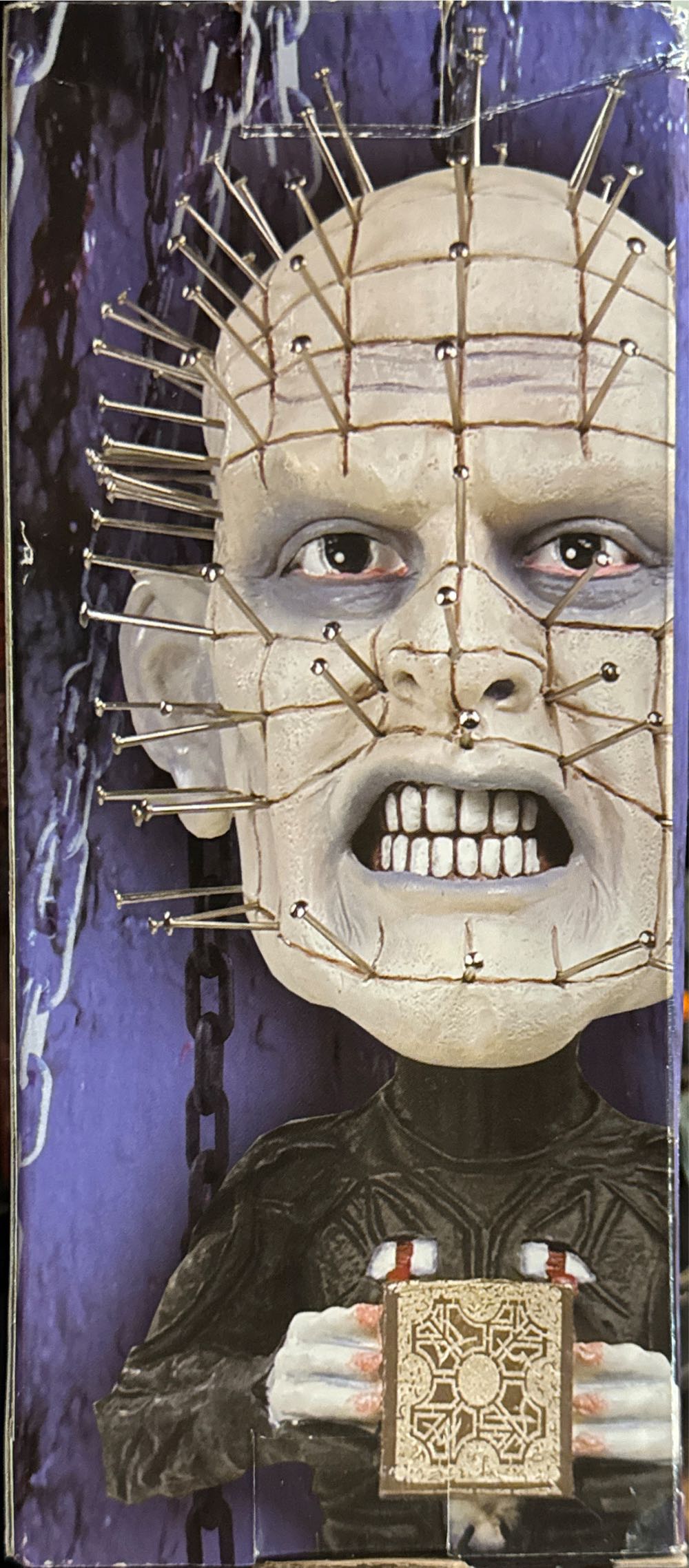 Pinhead Headknocker - Neca (Hellraiser) action figure collectible [Barcode 634482330401] - Main Image 3