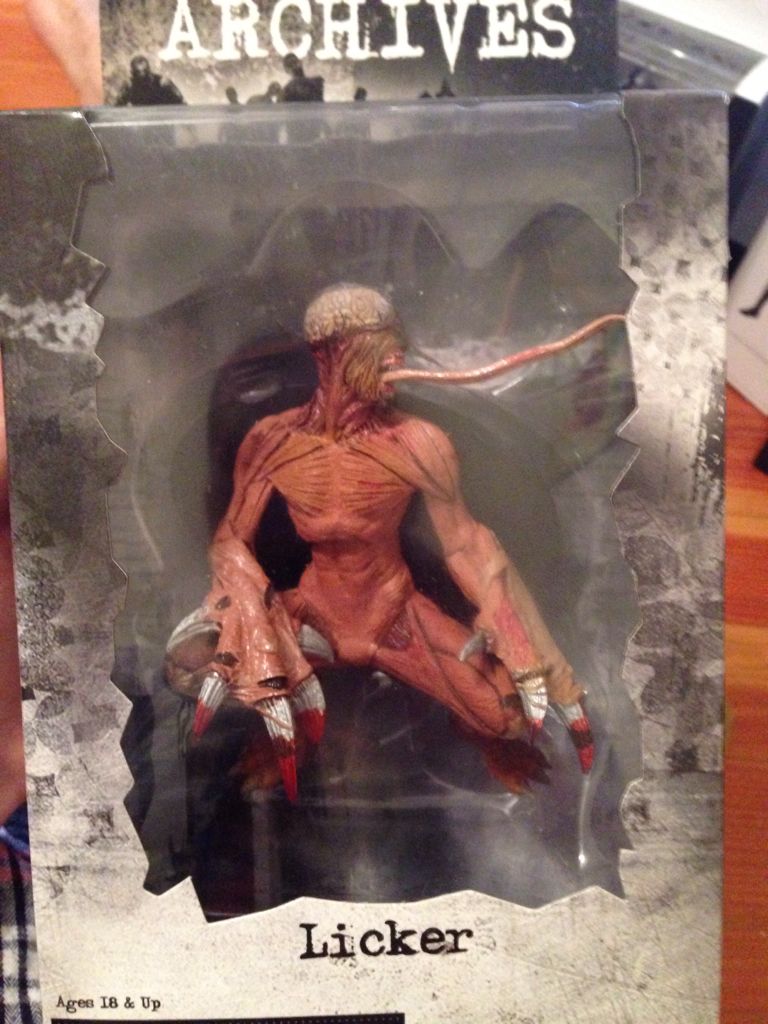 Licker - Neca (Resident Evil Archives) action figure collectible [Barcode 634482392461] - Main Image 1