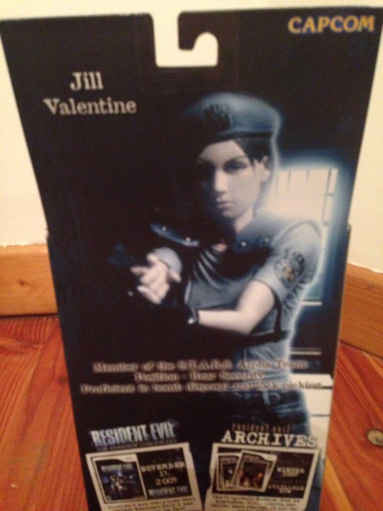 Jill Valentine - Neca (Resident Evil Archives) action figure collectible [Barcode 634482392492] - Main Image 2