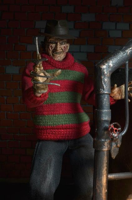 Neca Retro: A Nightmare On Elm Street - Neca Reel Toys (A Nightmare On Elm Street) action figure collectible [Barcode 634482397626] - Main Image 2