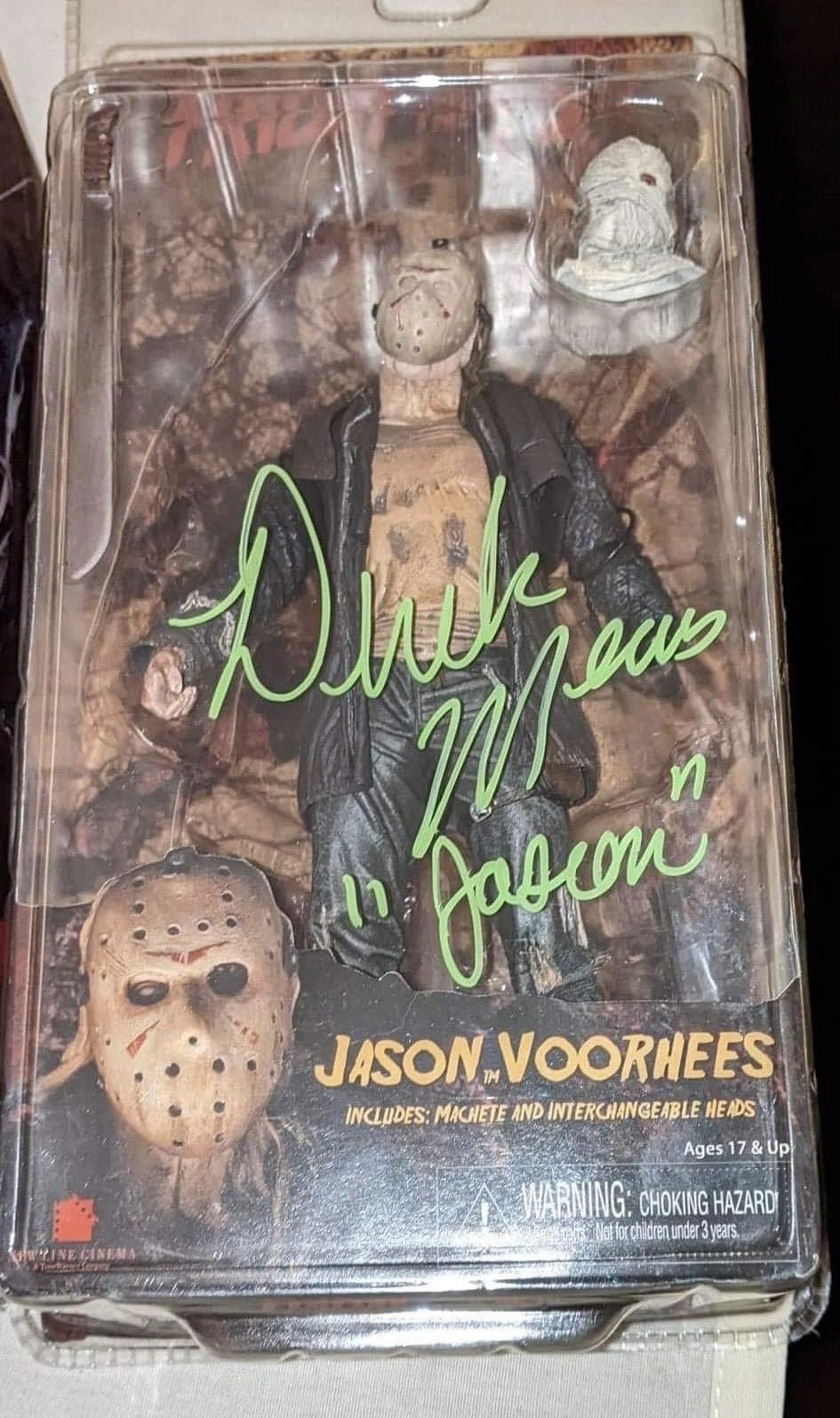 Neca: Friday the 13th 2009 Jason Voorhees - Neca Reel Toys (Friday the 13th (2009)) action figure collectible [Barcode 634482397770] - Main Image 2