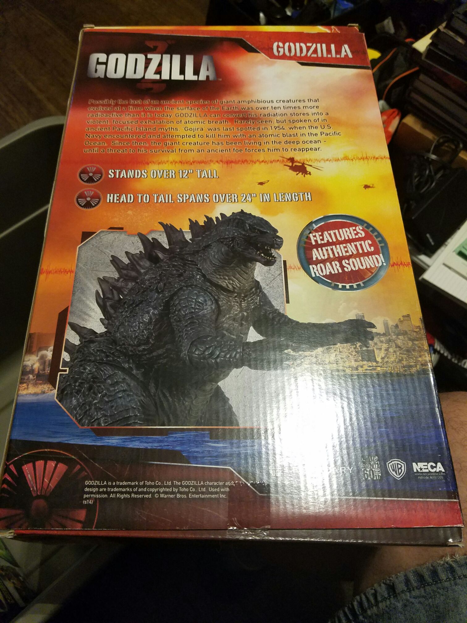 Godzilla - Neca (Monsterverse) action figure collectible [Barcode 634482428085] - Main Image 2