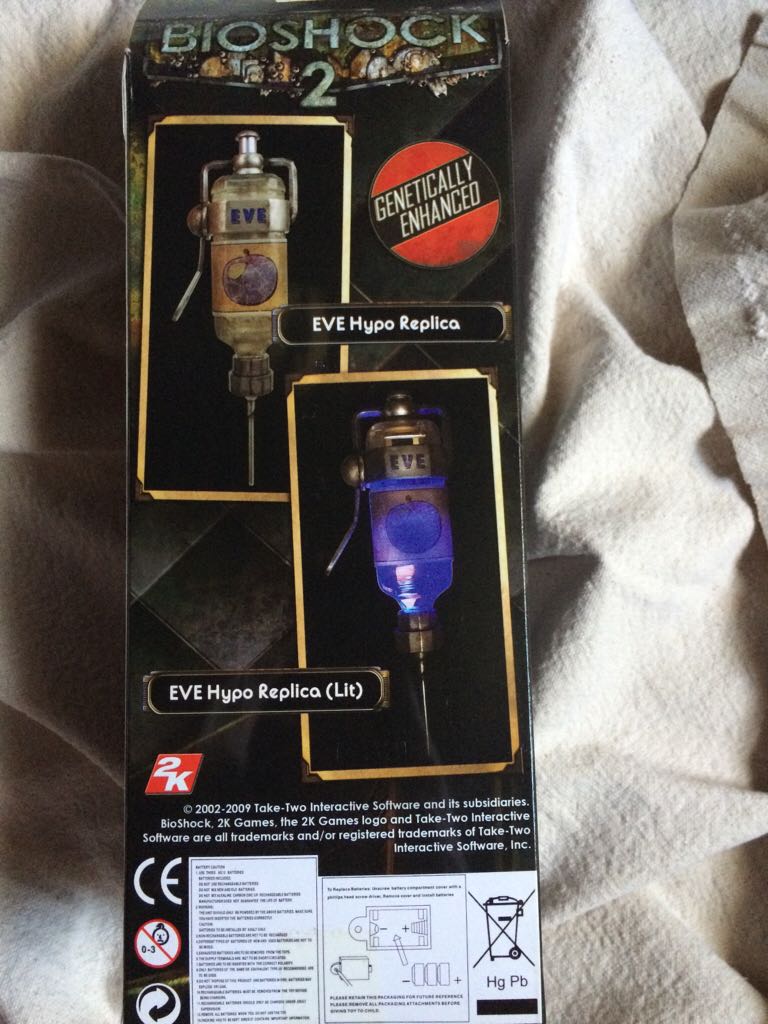 Bioshock 2: Eve Hypo - Neca (Bioshock 2) action figure collectible [Barcode 634482447932] - Main Image 2