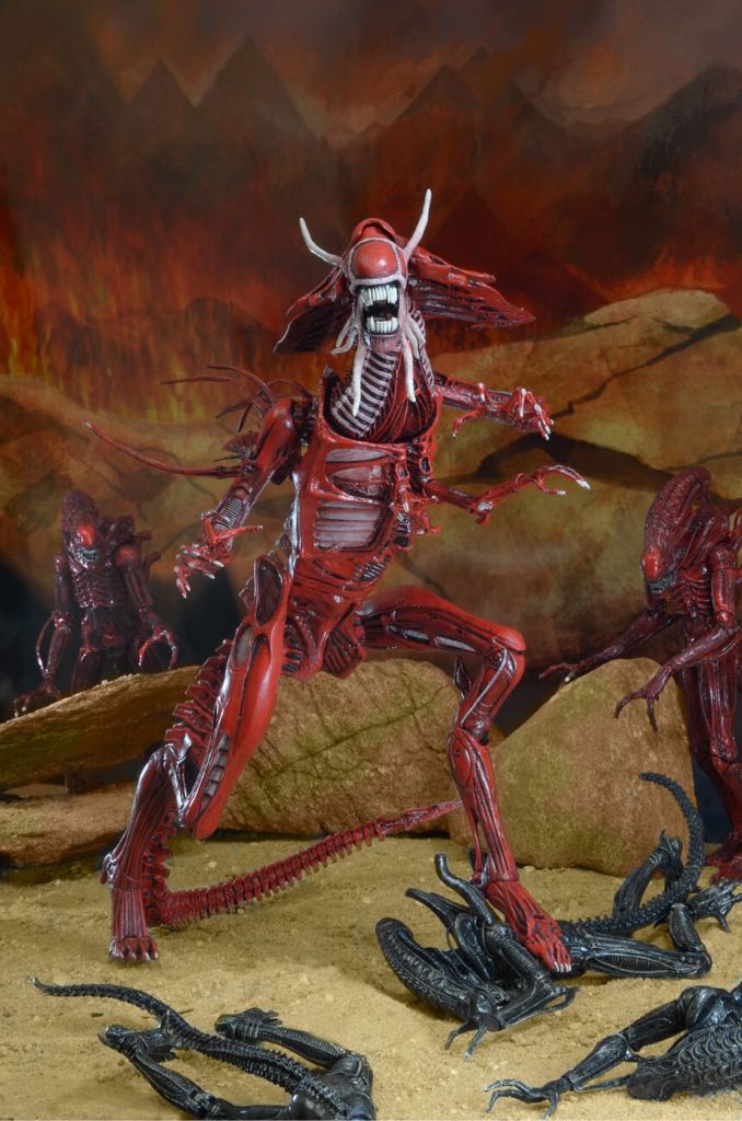 Red Queen Mother - Neca Reel Toys (Aliens Genocide) action figure collectible [Barcode 634482513644] - Main Image 2