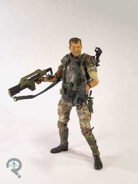 Private William Hudson - Neca (Alien) action figure collectible [Barcode 634482513897] - Main Image 4