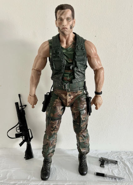 Predator: Dutch Jungle Patrol Quarter Scale by NECA - Neca (Sc-fi, Horror) action figure collectible [Barcode 634482515020] - Main Image 3