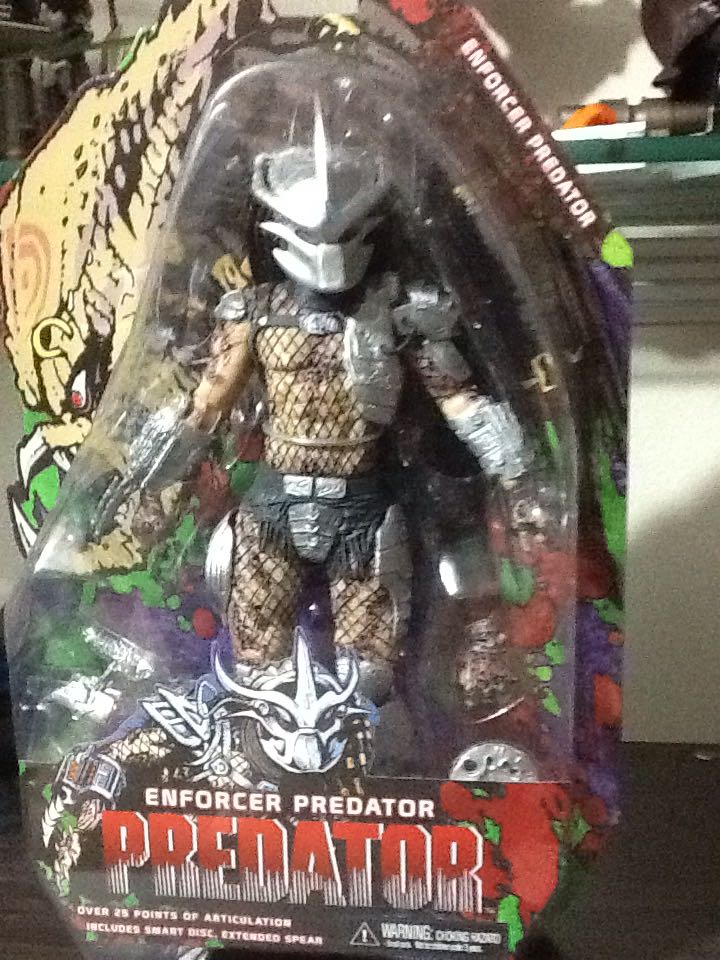 Enforcer Predator - Neca (Expanded Universe) action figure collectible [Barcode 634482515075] - Main Image 2
