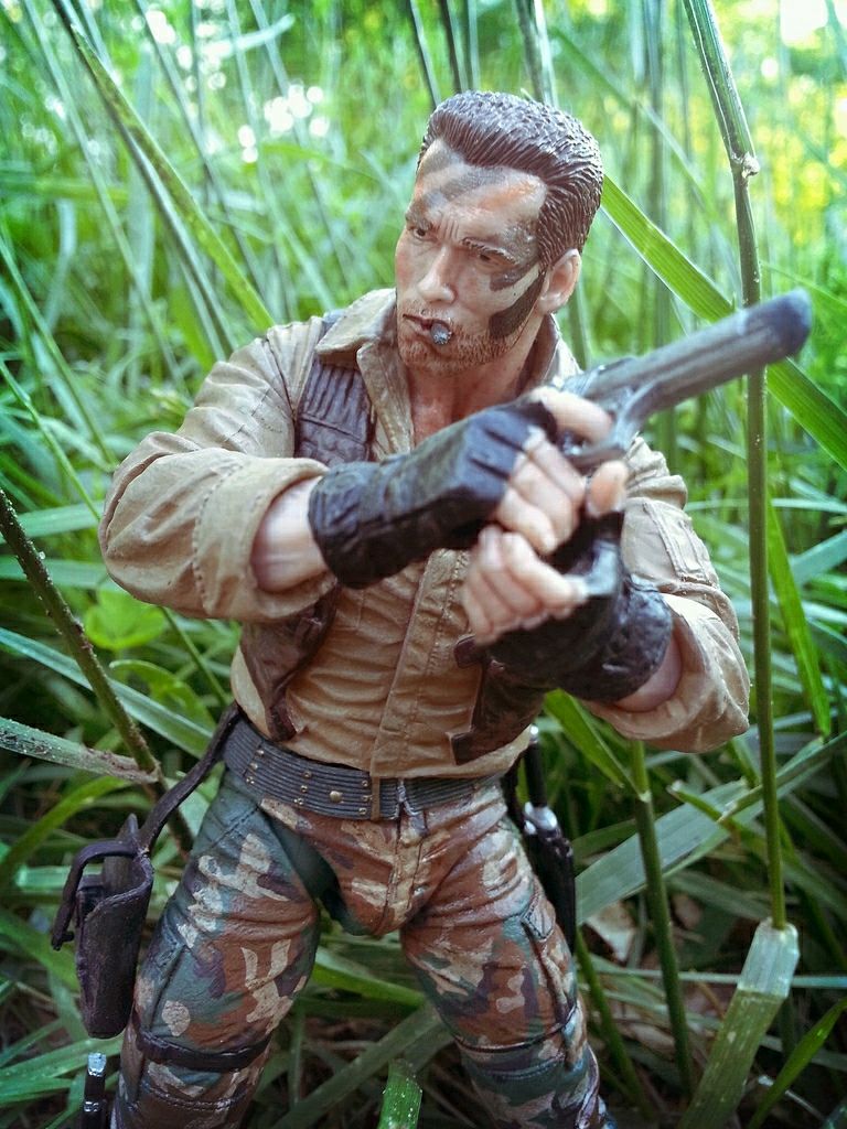 Dutch (Jungle Extraction) - NECA, Inc. (Predator) action figure collectible [Barcode 634482515525] - Main Image 2