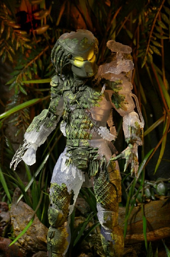 Jungle Demon Predator 18” - Neca (Predator) action figure collectible [Barcode 634482515686] - Main Image 1