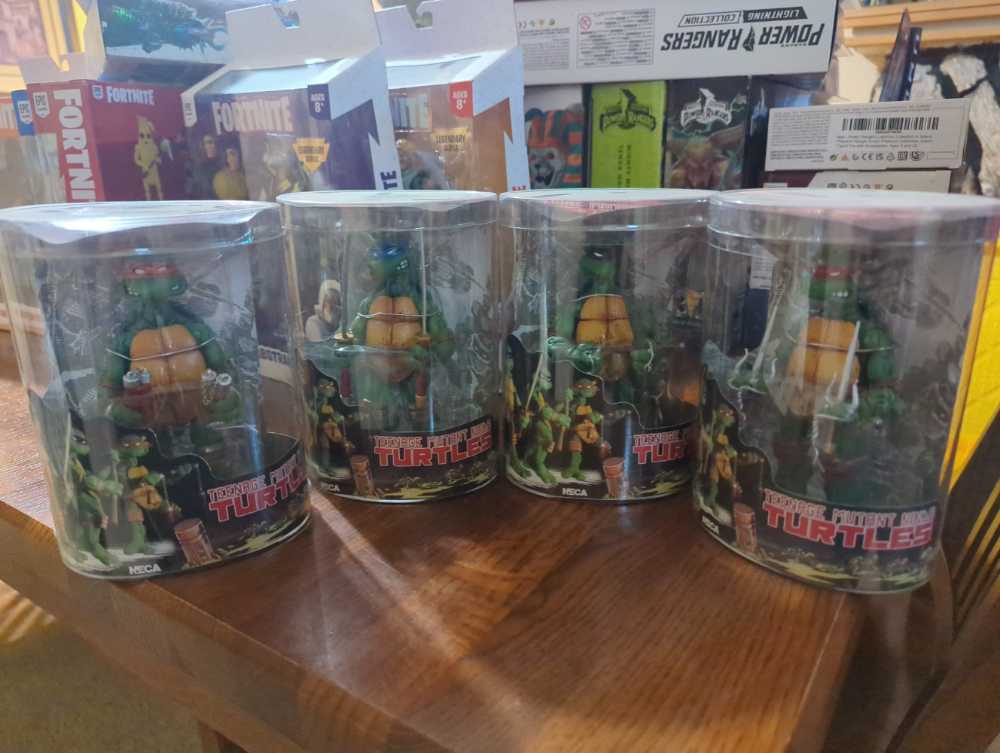 TMNT 4PCS Teenage Mutant Ninja Turtles Colored - Neca (Teenage Mutant Ninja Turtles) action figure collectible [Barcode 634482540053] - Main Image 3