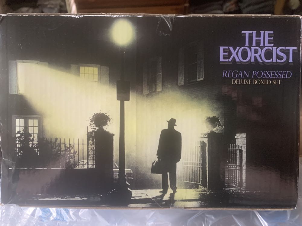 The Exorcist: Regan’s Demonic Possesion Deluxe Box Set - Neca (The Exorcist) action figure collectible [Barcode 634482607350] - Main Image 4