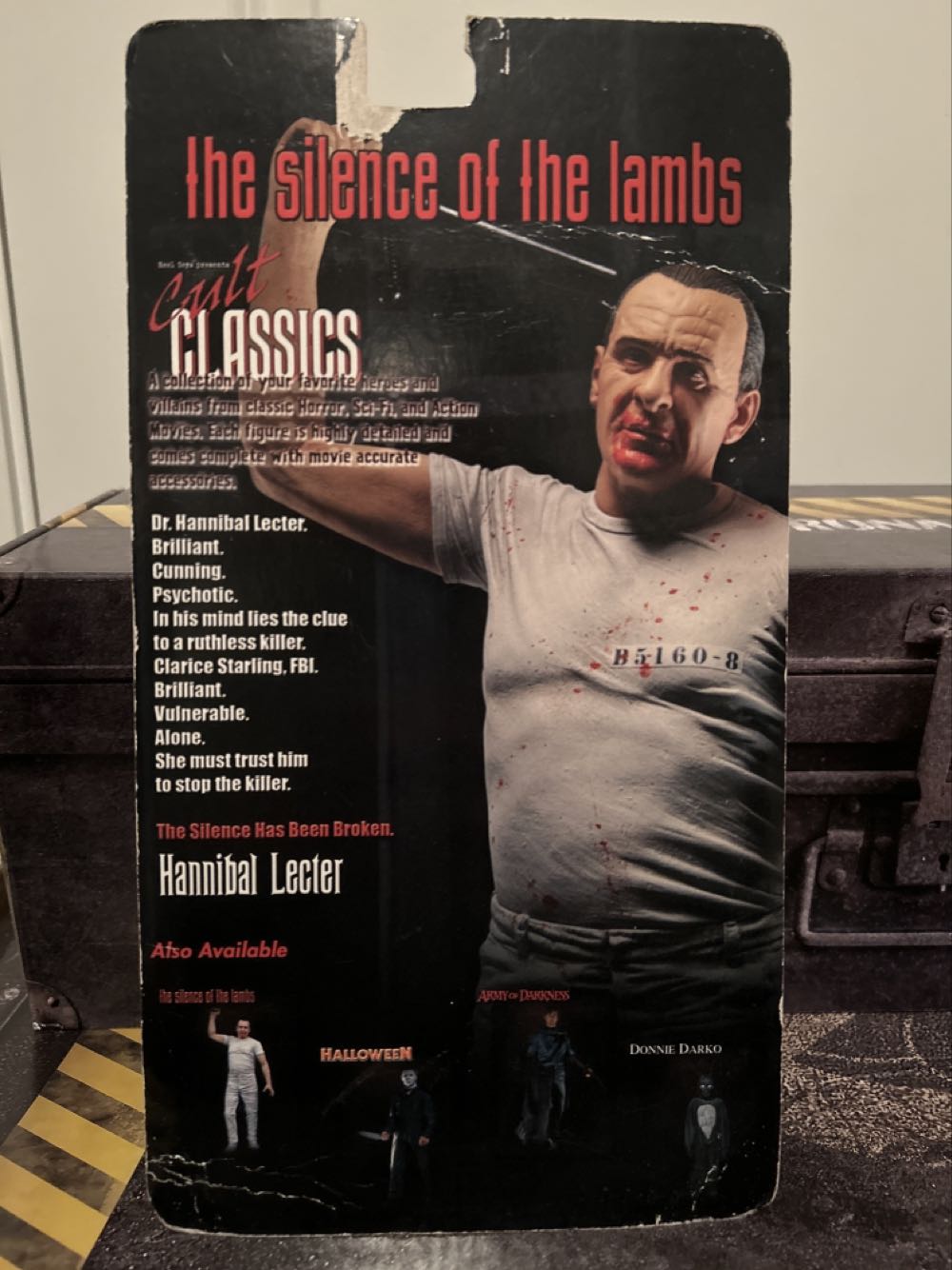 Hannibal Lecter Cult Classics - Neca (Silence Of The Lambs) action figure collectible [Barcode 634482607596] - Main Image 2