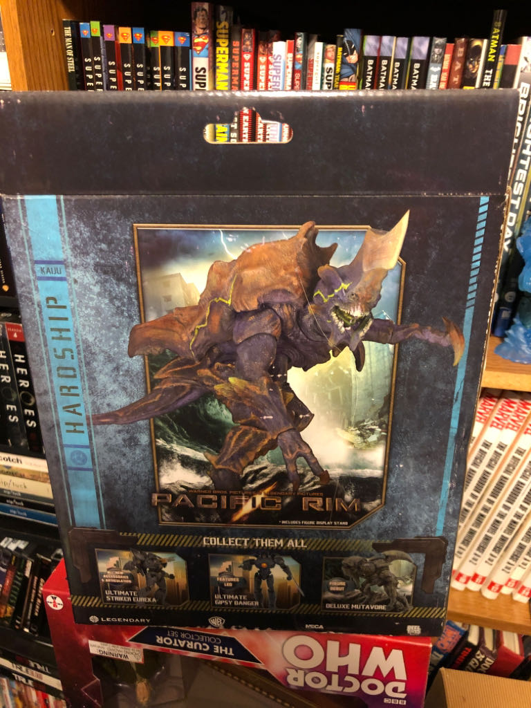 Kaiju Hardship - Neca (Pacific Rim) action figure collectible [Barcode 634482609507] - Main Image 2