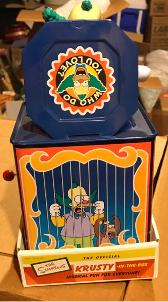 Simpsons: Krusty-in-the-box Pop up  - Rocket USA (The Simpsons) action figure collectible [Barcode 642063008106] - Main Image 2