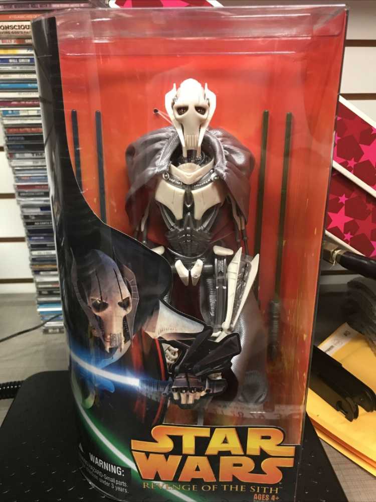 12” General Grievous  - Hasbro (Revenge Of The Sith) (2005 Revenge of the Sith) action figure collectible [Barcode 653569013570] - Main Image 3