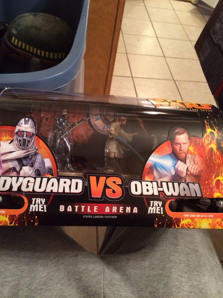 Hasbro Transformers Universe: 25th Anniversary Optimus Prime Robots Action Figu…