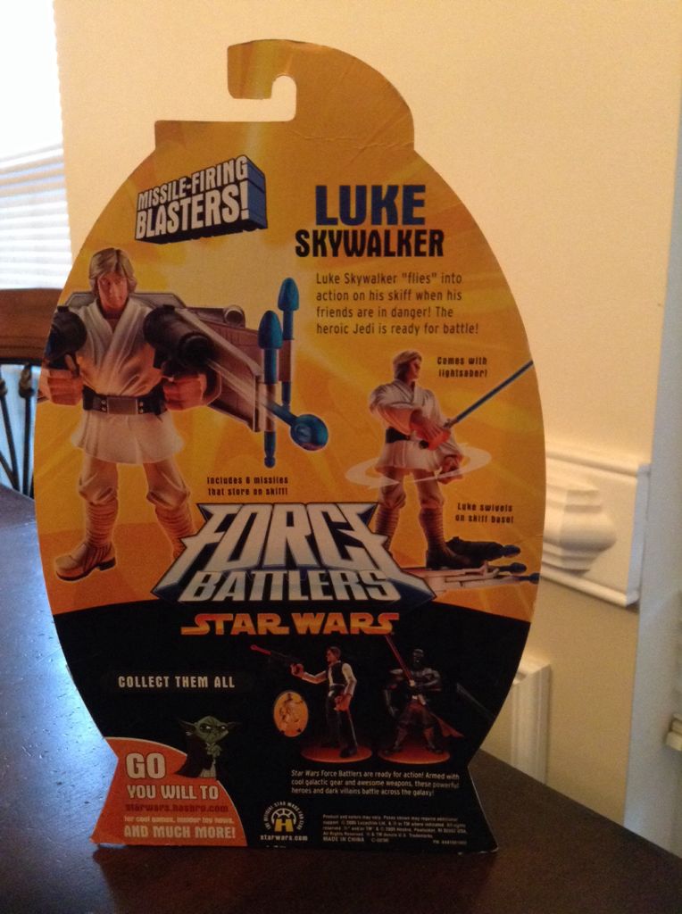 Luke Skywalker  - Hasbro (Force Battlers) action figure collectible [Barcode 653569057130] - Main Image 2
