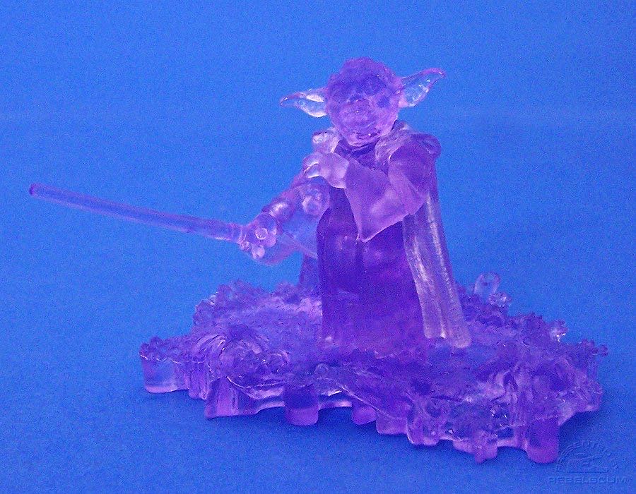 Yoda (Holographic Yoda) - Hasbro (Revenge Of The Sith (Exclusives)) action figure collectible [Barcode 653569073253] - Main Image 4