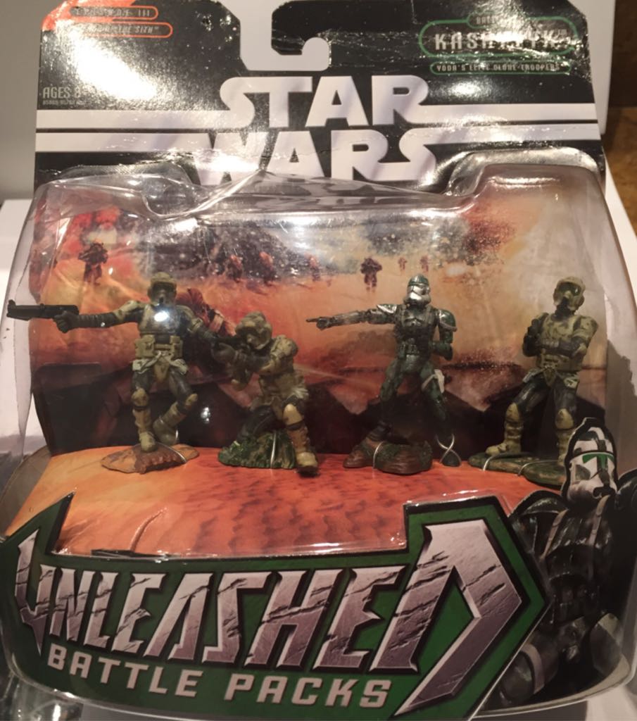 STAR WARS Battle Of Kashyyyk Yodas Elite Clone Troopers - Hasbro (Unleashed Battle Packs Episode III) action figure collectible [Barcode 653569096351] - Main Image 1