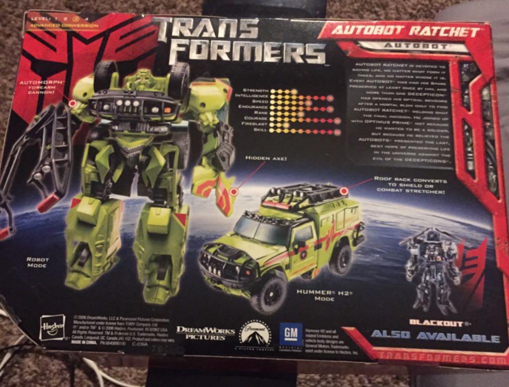 Ratchet - Hasbro (Transformers Movie (2007)) action figure collectible [Barcode 653569111054] - Main Image 2