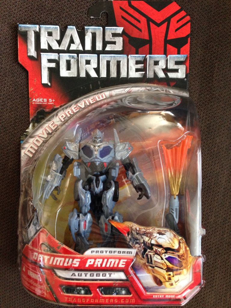 Optimus Prime™ Autobot® Protoform - Hasbro (Transformers) action figure collectible [Barcode 653569111085] - Main Image 1