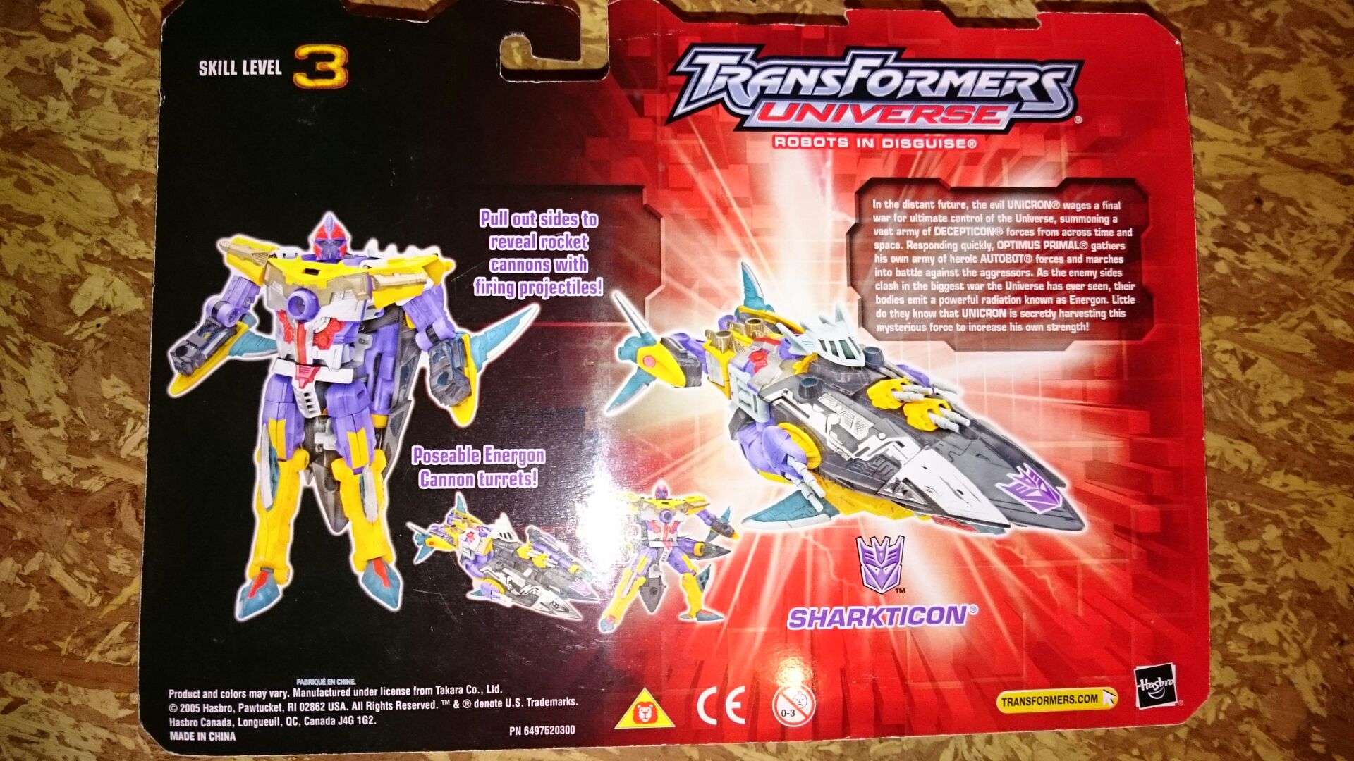 Sharkticon - Hasbro (Transformers Universe) action figure collectible [Barcode 653569117131] - Main Image 2