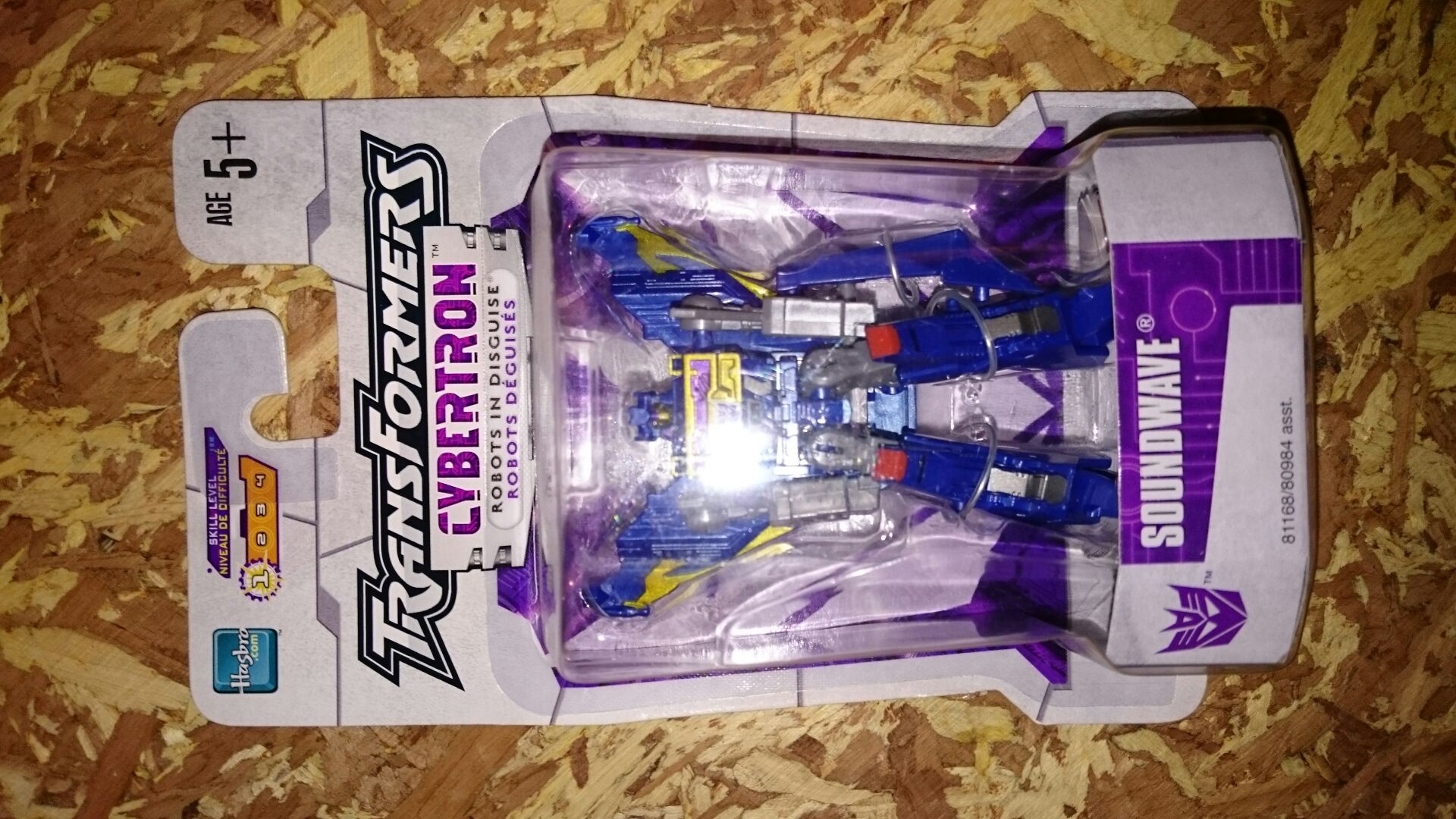 Soundwave Legends (Carded) - Hasbro (Cybertron) action figure collectible [Barcode 653569120223] - Main Image 1