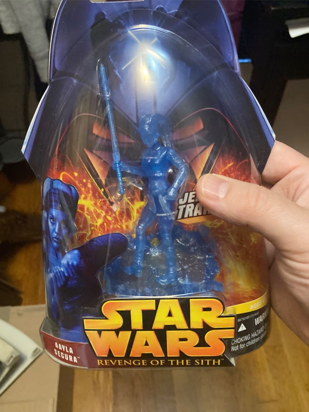 Aayla Secura (Jedi Hologram Transmission!) #67 - Hasbro (Star Wars: Revenge Of The Sith) action figure collectible [Barcode 653569123118] - Main Image 4