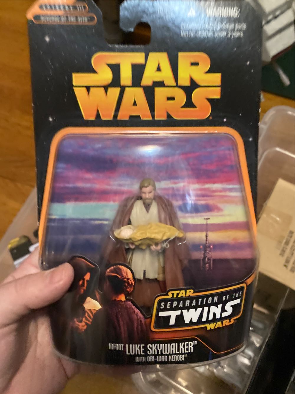 MISC: Star Wars: Saga - Infant Luke Skywalker w/ Obi-Wan Kenobi (Separation of the Twins) - Hasbro (Walmart Exclusive) action figure collectible [Barcode 653569128243] - Main Image 3