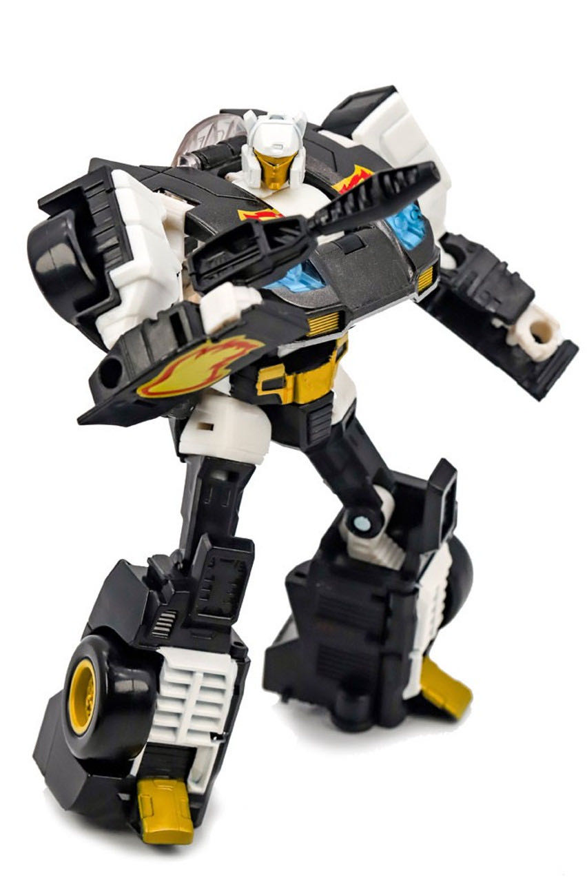 Ricochet™ (Subaru Impreza WRX) - Hasbro (Alternators) action figure collectible [Barcode 653569148739] - Main Image 3