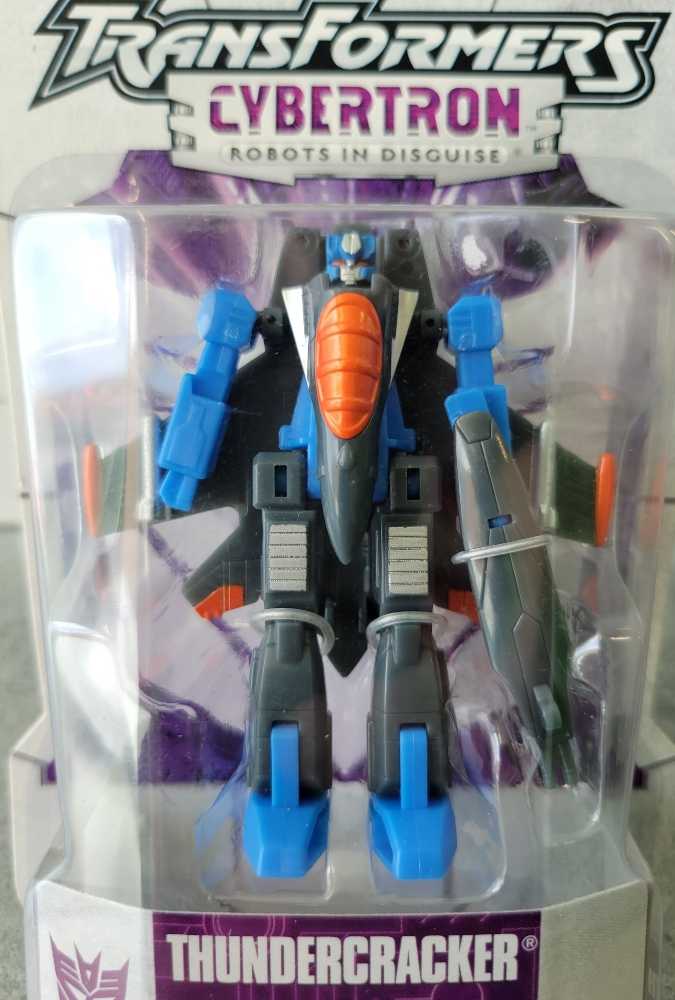 Thundercracker Legends (Carded) - Hasbro (Cybertron) action figure collectible [Barcode 653569155041] - Main Image 2