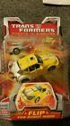 Bumblebee - Hasbro (Transformers: Classics) action figure collectible [Barcode 653569182689] - Main Image 1