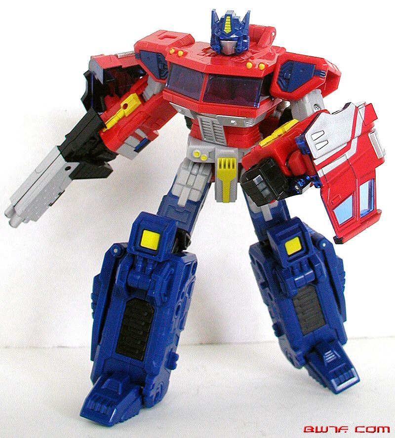Optimus Prime - Hasbro (Transformers Classics) action figure collectible [Barcode 653569182917] - Main Image 2