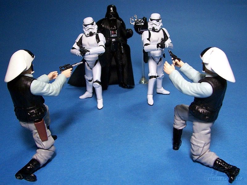 Darth Vader , 2 Stormtroopers , 2 Rebel Troopers - Star Wars (Capture of Tantive IV) - Hasbro (Star Wars) action figure collectible [Barcode 653569183525] - Main Image 3