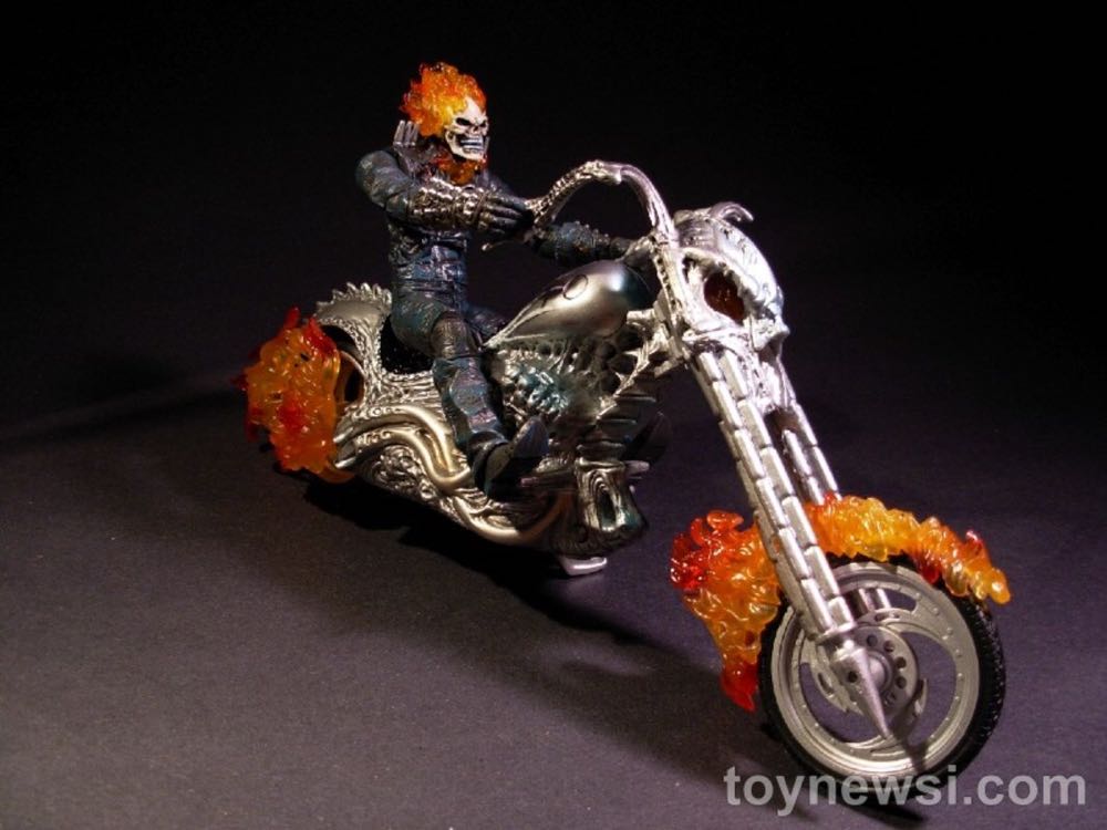 Ghost Rider Electronic Flame Motorcycle - Hasbro (Ghost Rider: The Movie) action figure collectible [Barcode 653569189183] - Main Image 3