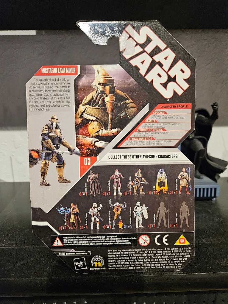 Mustafar Lava Miner - Hasbro (Collector Coin) action figure collectible [Barcode 653569198833] - Main Image 4