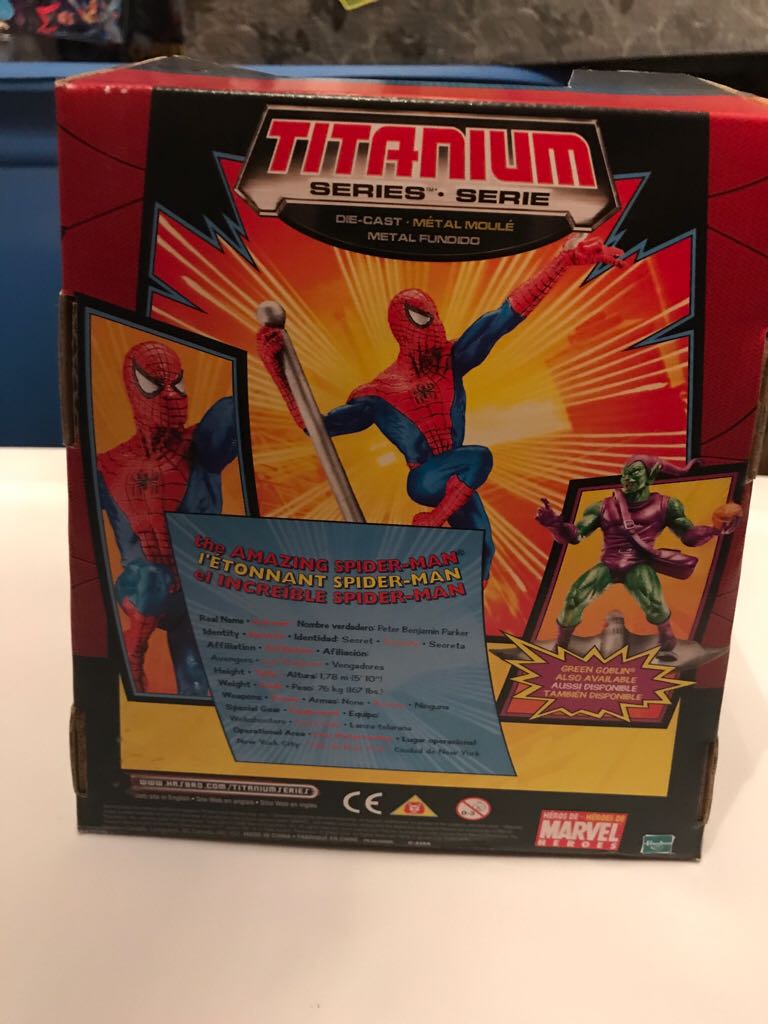 Spider-man Titanium Heroes - Hasbro (Marvel Titanium Heroes) action figure collectible [Barcode 653569199120] - Main Image 2