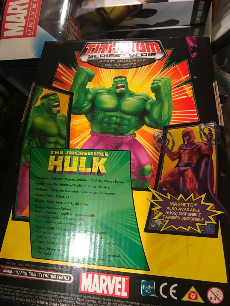Titanium Series: Hulk  action figure collectible [Barcode 653569199151] - Main Image 2
