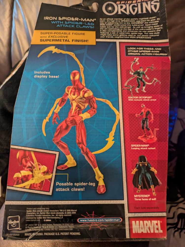 Spider-man Origins Iron Spider-Man With Spider-Leg Attack Claws - Hasbro (Spider-Man Origins) action figure collectible [Barcode 653569205258] - Main Image 3