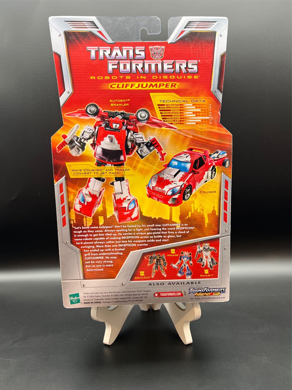 Cliffjumper - Hasbro (Transformers Classics) action figure collectible [Barcode 653569206514] - Main Image 3