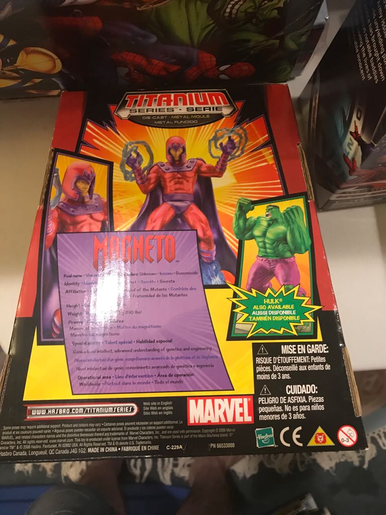 Marvel Legends Titanium Series Magneto  action figure collectible [Barcode 653569208662] - Main Image 2
