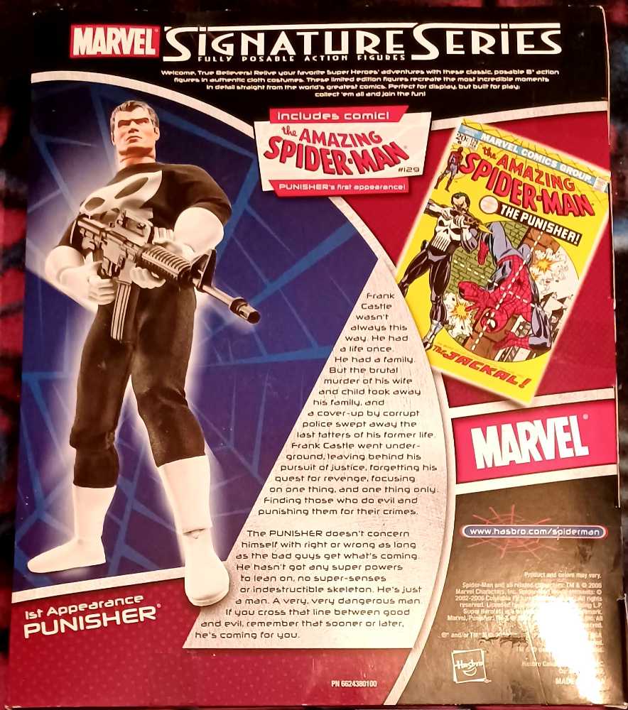Punisher  - Hasbro (Marvel Signature Series) action figure collectible [Barcode 653569209775] - Main Image 2