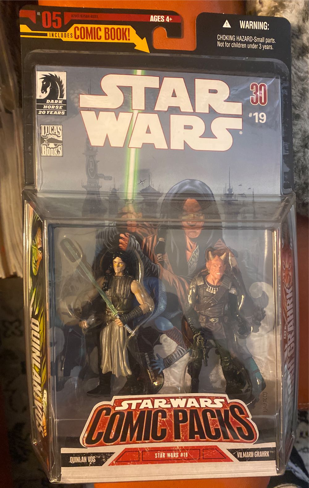 Quinlan Vos & Vilmarh Grahrk (Star Wars #19) - Star Wars Battle Pack - Hasbro (Star Wars) action figure collectible [Barcode 653569211457] - Main Image 3