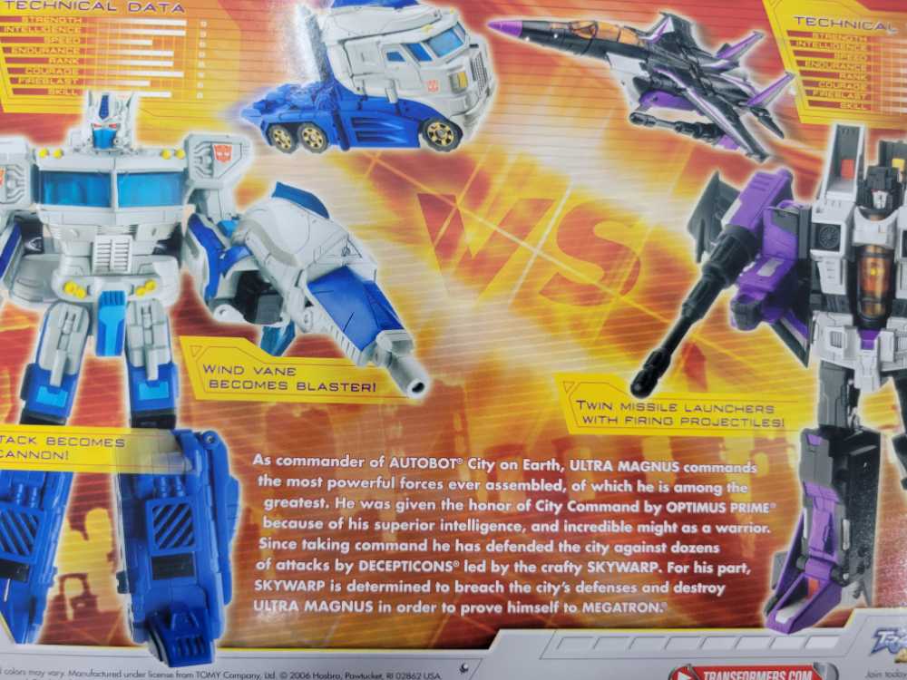 Ultra Magnus vs Skywarp 2nd Target - Hasbro (Classics) action figure collectible [Barcode 653569224587] - Main Image 4