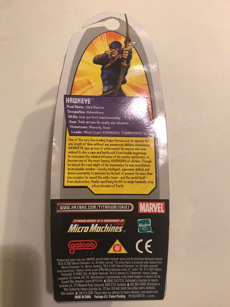 Marvel Titanium Series - Hawkeye  action figure collectible [Barcode 653569245353] - Main Image 2
