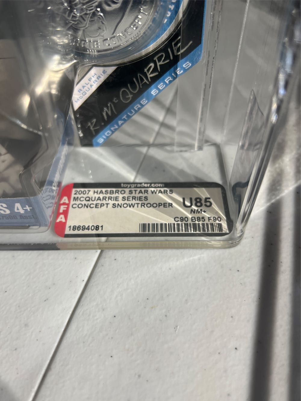 Snowtrooper (McQuarrie Concept) - Hasbro (Collector Coin) action figure collectible [Barcode 653569249542] - Main Image 4