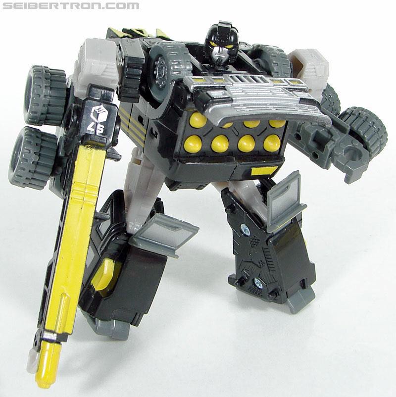 Armorhide - Hasbro (Transformers : Bayverse) action figure collectible [Barcode 653569253099] - Main Image 2