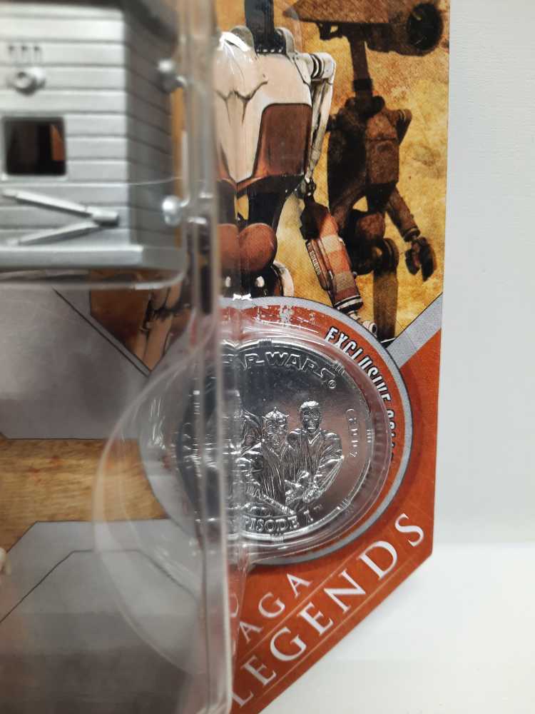 Pit Droids (Episode I) [White With Power Converter] - Hasbro (The 30th Anniversary Collection (Saga Legends)) action figure collectible [Barcode 653569261278] - Main Image 3