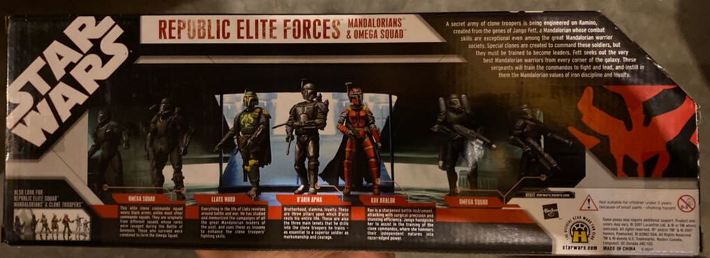 Republic Elite Forces Mandalorians And Cline Troopers - Hasbro (Star Wars - 30th Anniversary Collection) action figure collectible [Barcode 653569264040] - Main Image 2